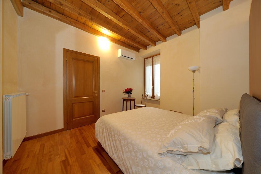Antico Palazzo Signorile Apartman Salò Kültér fotó
