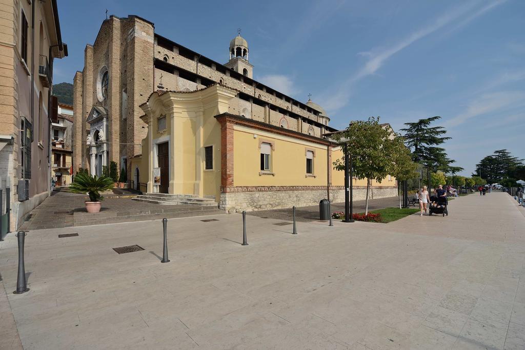 Antico Palazzo Signorile Apartman Salò Kültér fotó