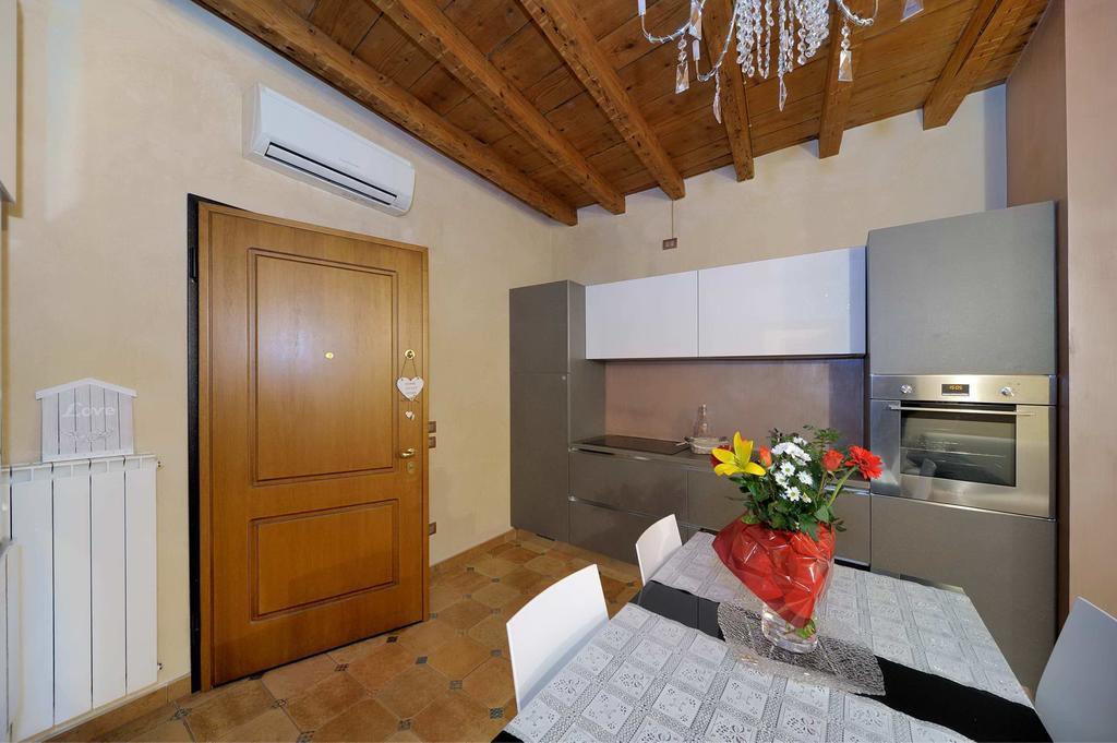 Antico Palazzo Signorile Apartman Salò Kültér fotó